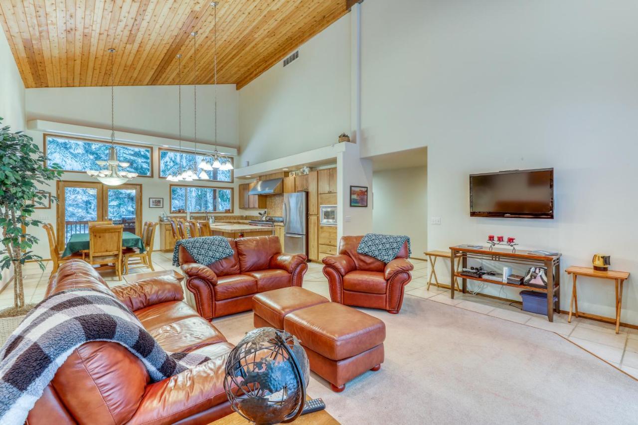 Elk Tracks Lodge Pine Glen Екстер'єр фото