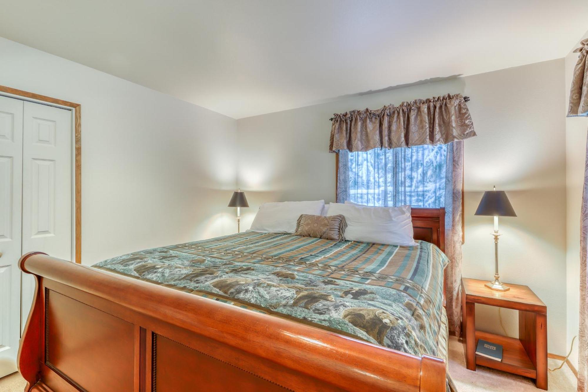 Elk Tracks Lodge Pine Glen Екстер'єр фото