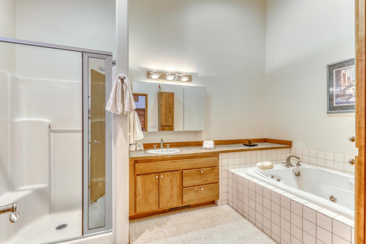 Elk Tracks Lodge Pine Glen Екстер'єр фото